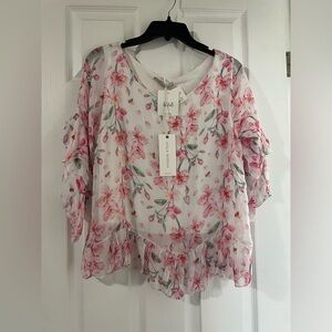 🌸 NEW Viola Borghi Pink and White Floral Silk blend Blouse Size Small